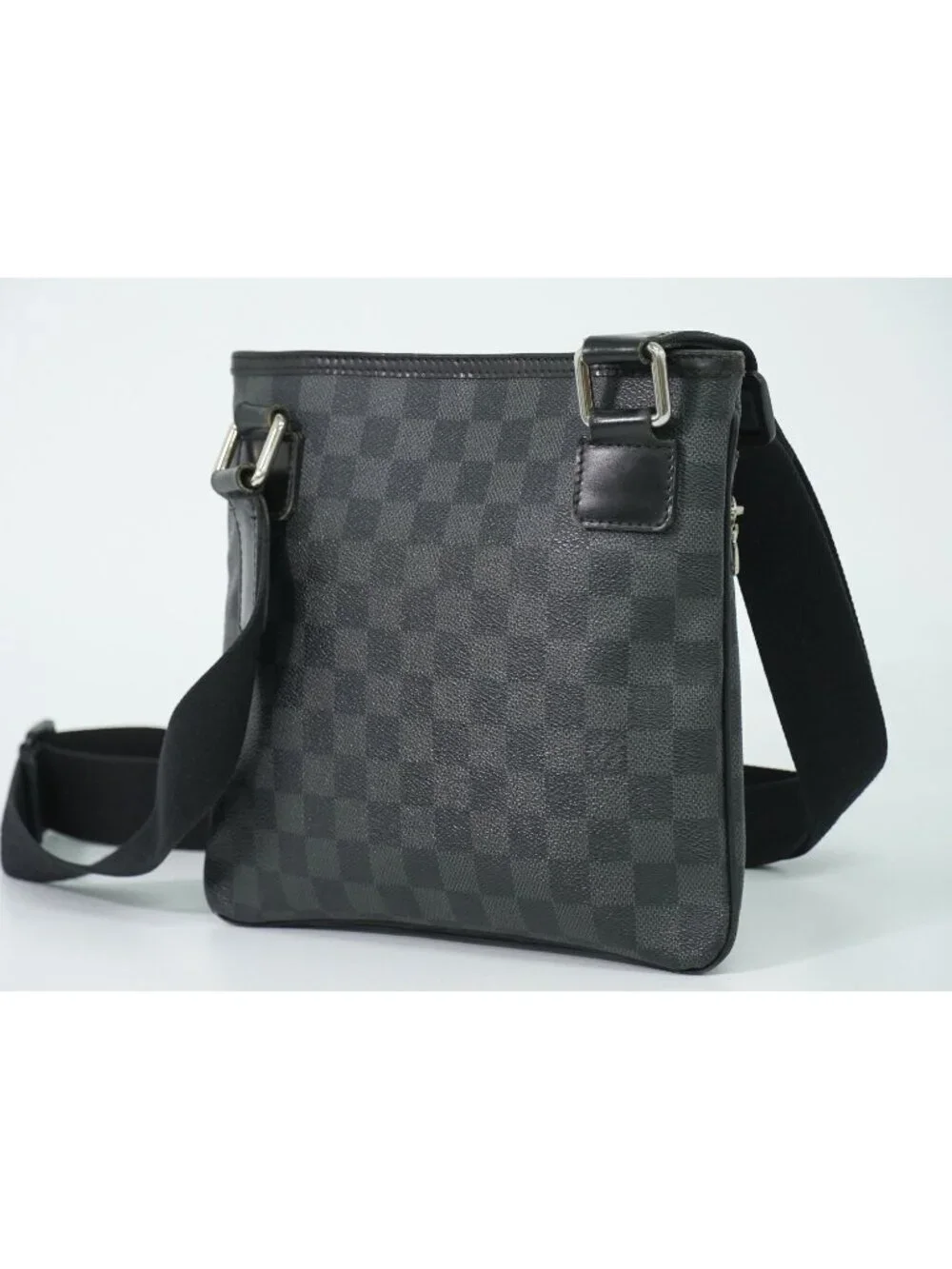 Louis Vuitton LV Thomas Damier Graphite Shoulder Bag Pochette Black Gray